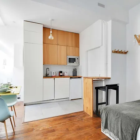 Apartment Cozy With Terrace Near The Eiffel Tower *