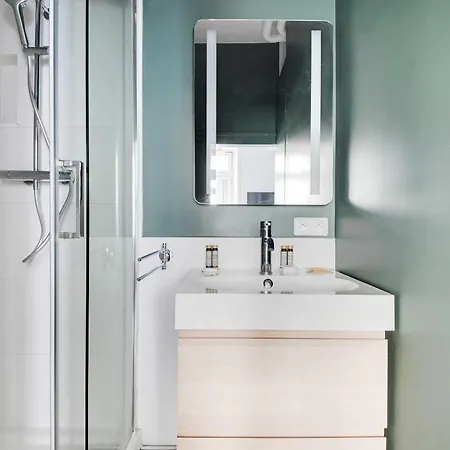 Cozy With Terrace Near The Eiffel Tower *